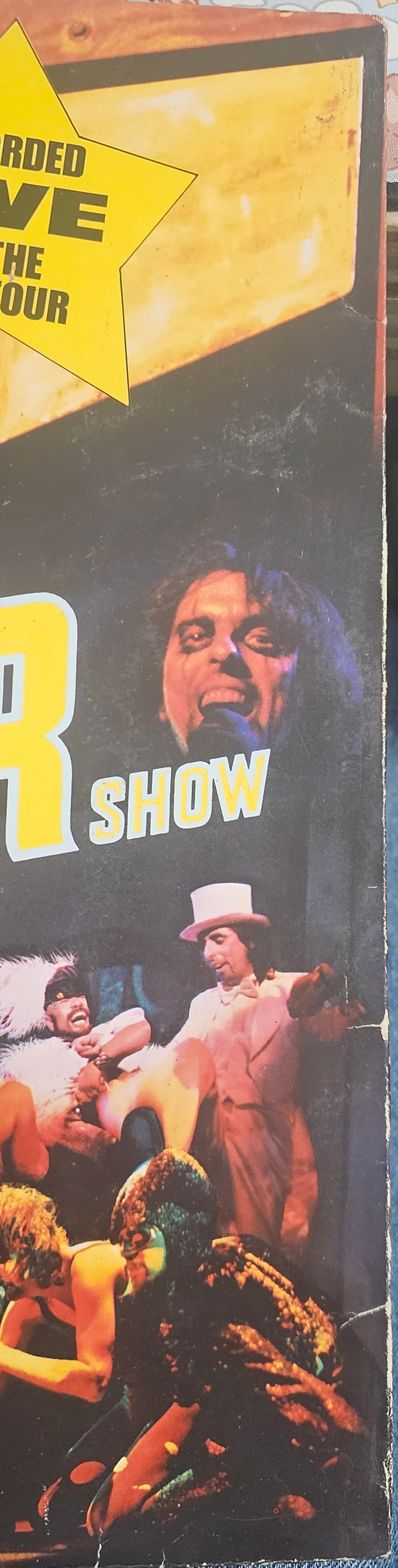 Alice Cooper- The Alice Cooper Show: Recorded Live On The 1977 Tour (Early 1980s UK Reissue)(Some Surface Marks; Sleeve Creasing) - Image 3