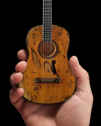 Axe Heaven Signature Trigger Acoustic Mini Guitar Replica WN-302 - Image 3