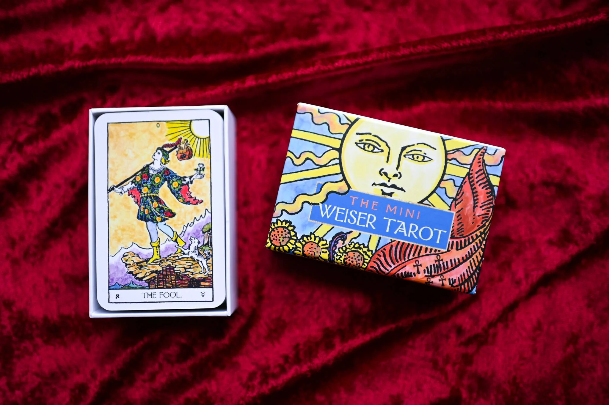 The Mini Weiser Tarot (78 Full-Color Cards, Mini RWS Deck) - Image 5